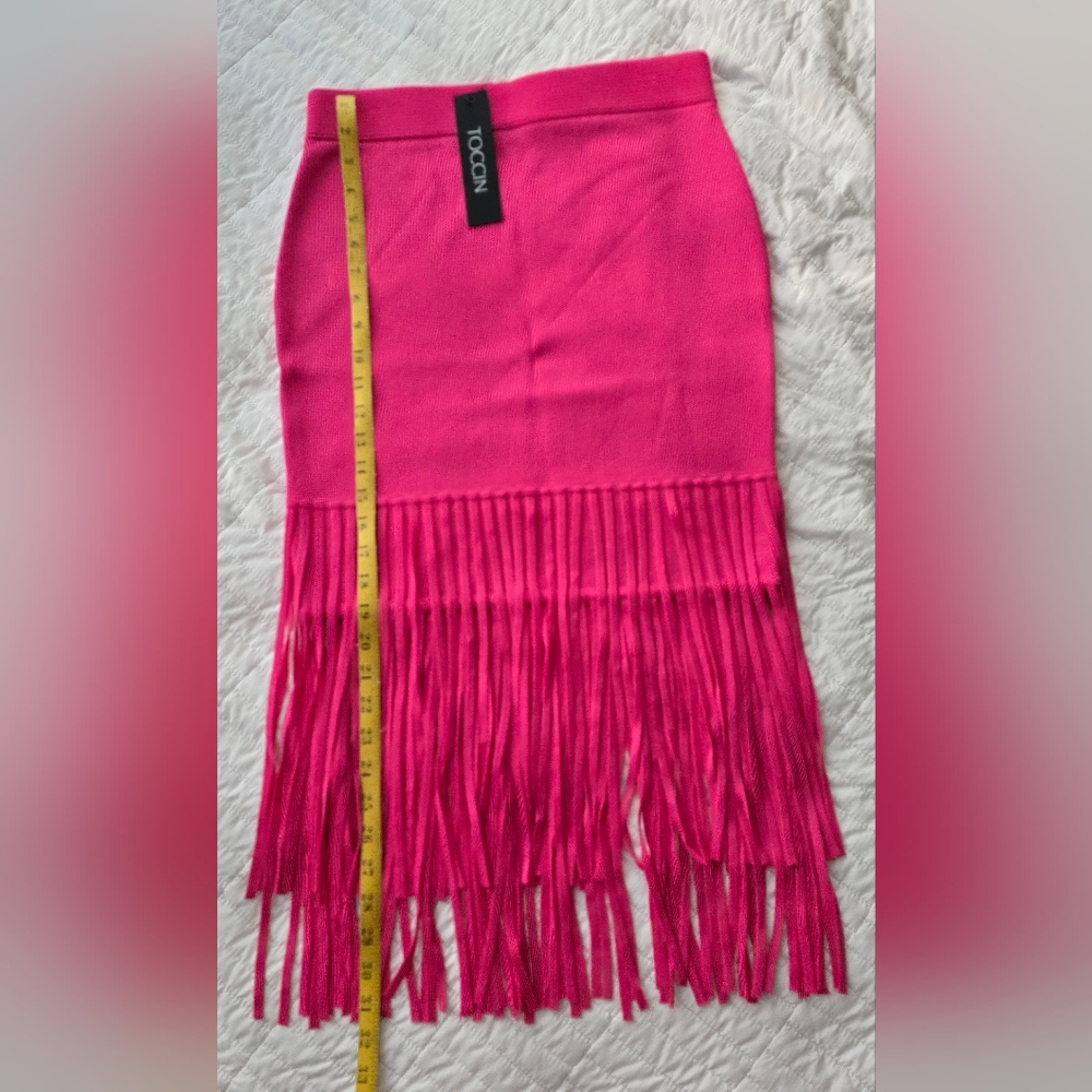 NWT!! Toccin Women’s Pink Fringe Knit Skirt Set - Picture 13 of 15